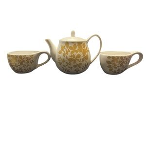 Teavana Winter Garden Tea Pot and 2 Tea Cups Set Gold Floral Christmas Breakfast